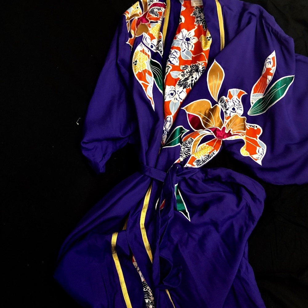 Vintage Kimono VS Robe Asian Floral new one size